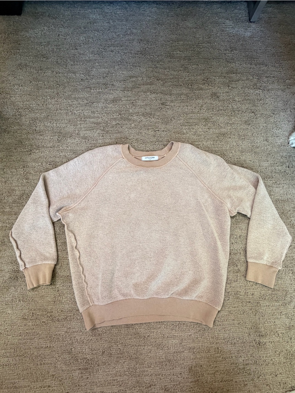 Perfect White Tee Izzy Sweatshirt - Picture 4 of 5